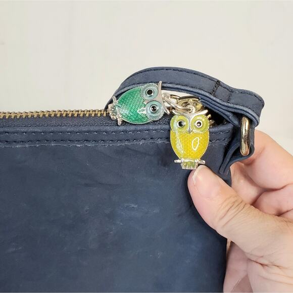 BCBGeneration Textured Faux Leather Crossbody Bag - Picture 9 of 11